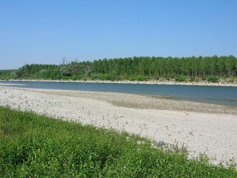 Bed and Breakfast Gaietta Frassineto Po Екстер'єр фото